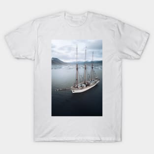 Sailing Ship in front of a Mountain Valley in Norway T-Shirt